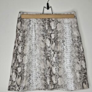 Dynamite Snake Print Mini Skirt in Gray and Cream